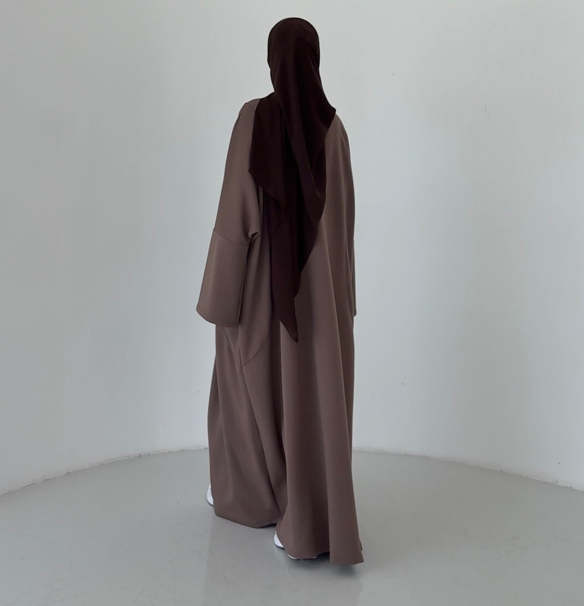 Chocolate sweat abaya