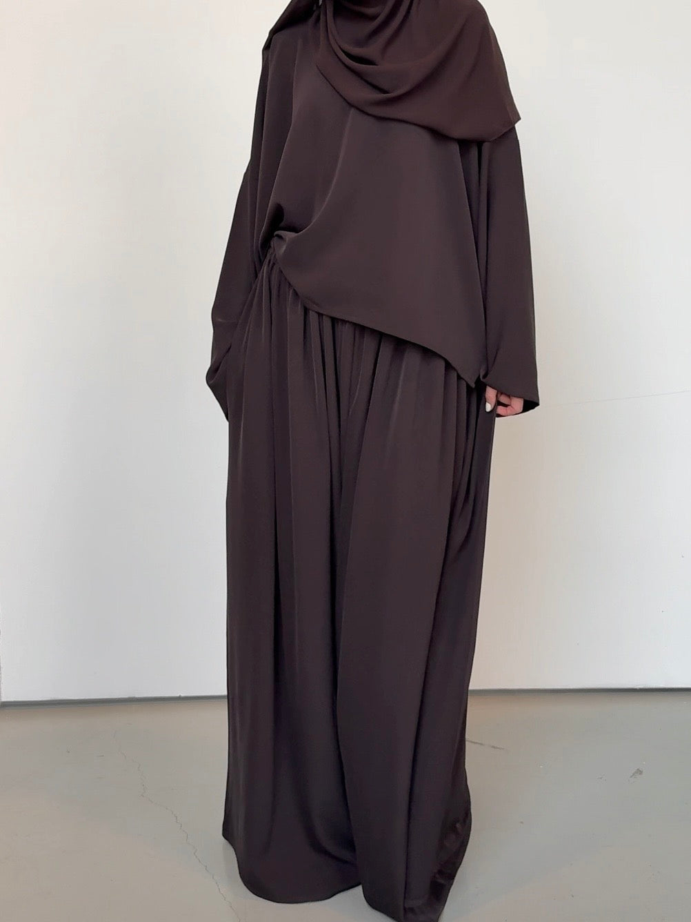 Bas Yuna dark brown