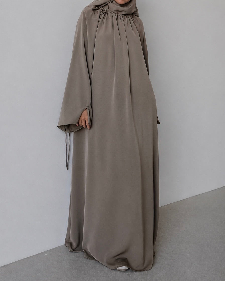 Essential dress taupe