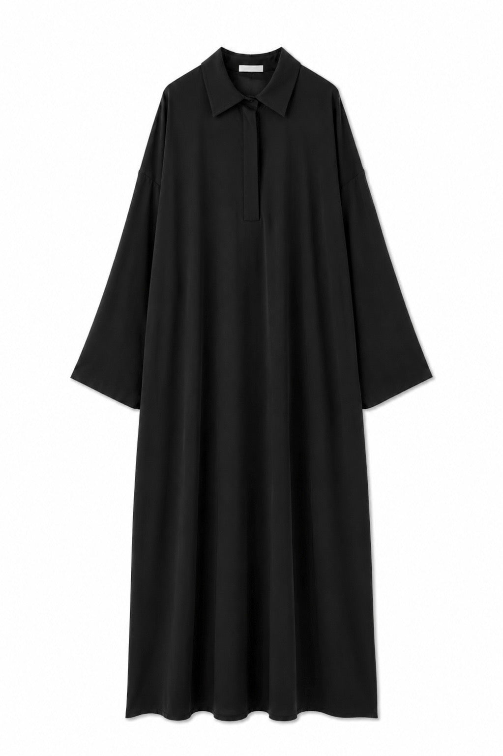 Robe à col noir