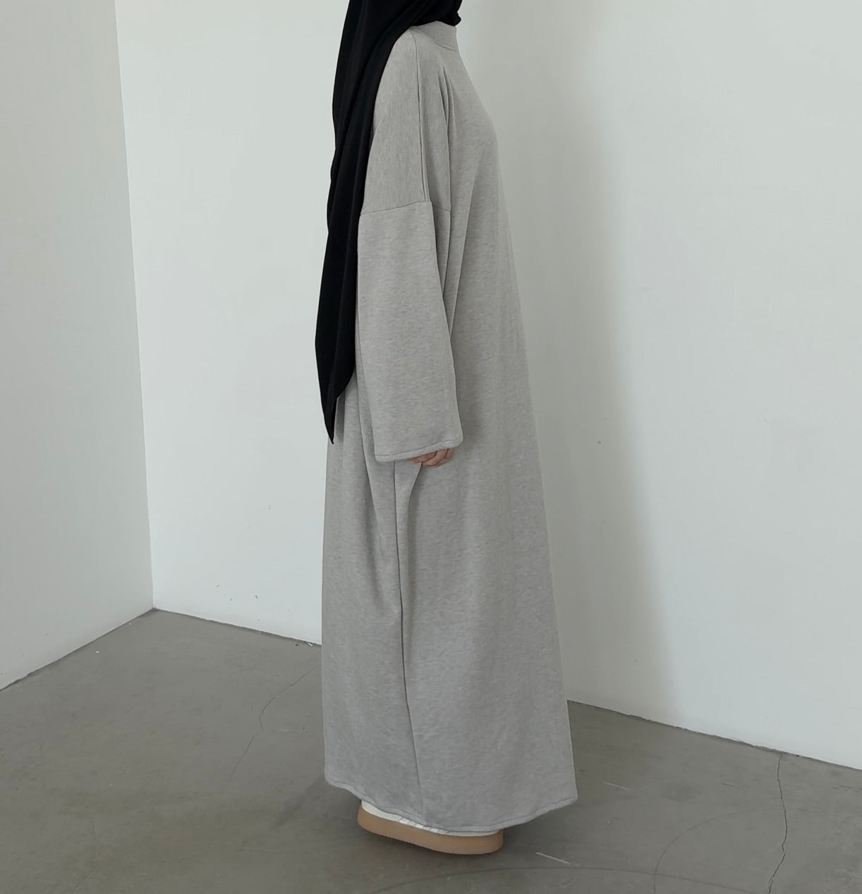 Abaya naveah grey