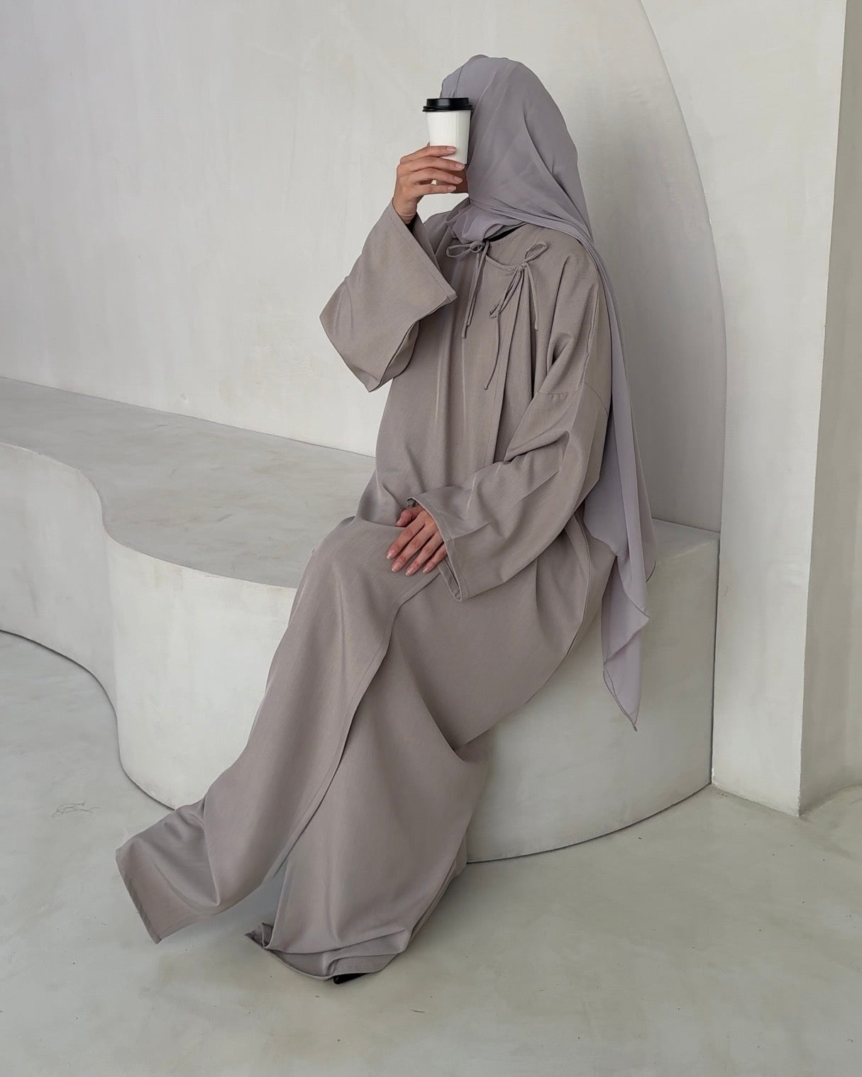 Abaya Nao cream - vue 2 - Mayrah