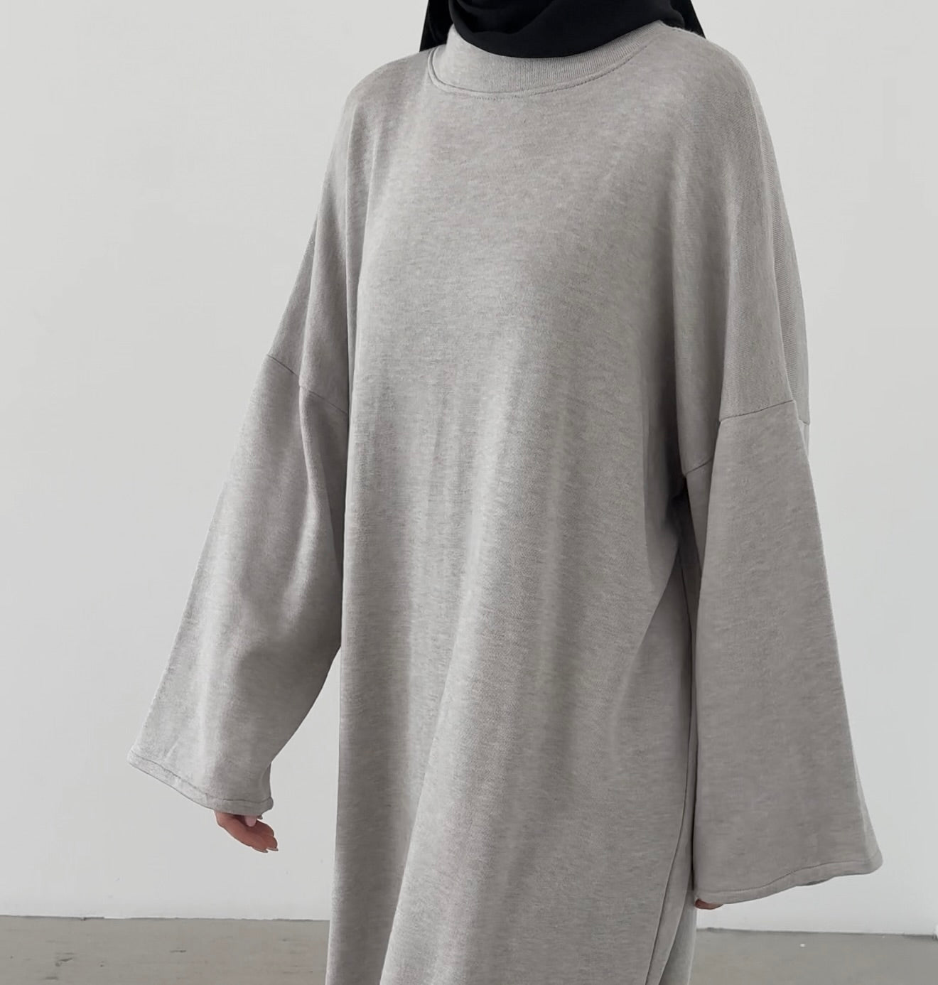 Abaya naveah grey