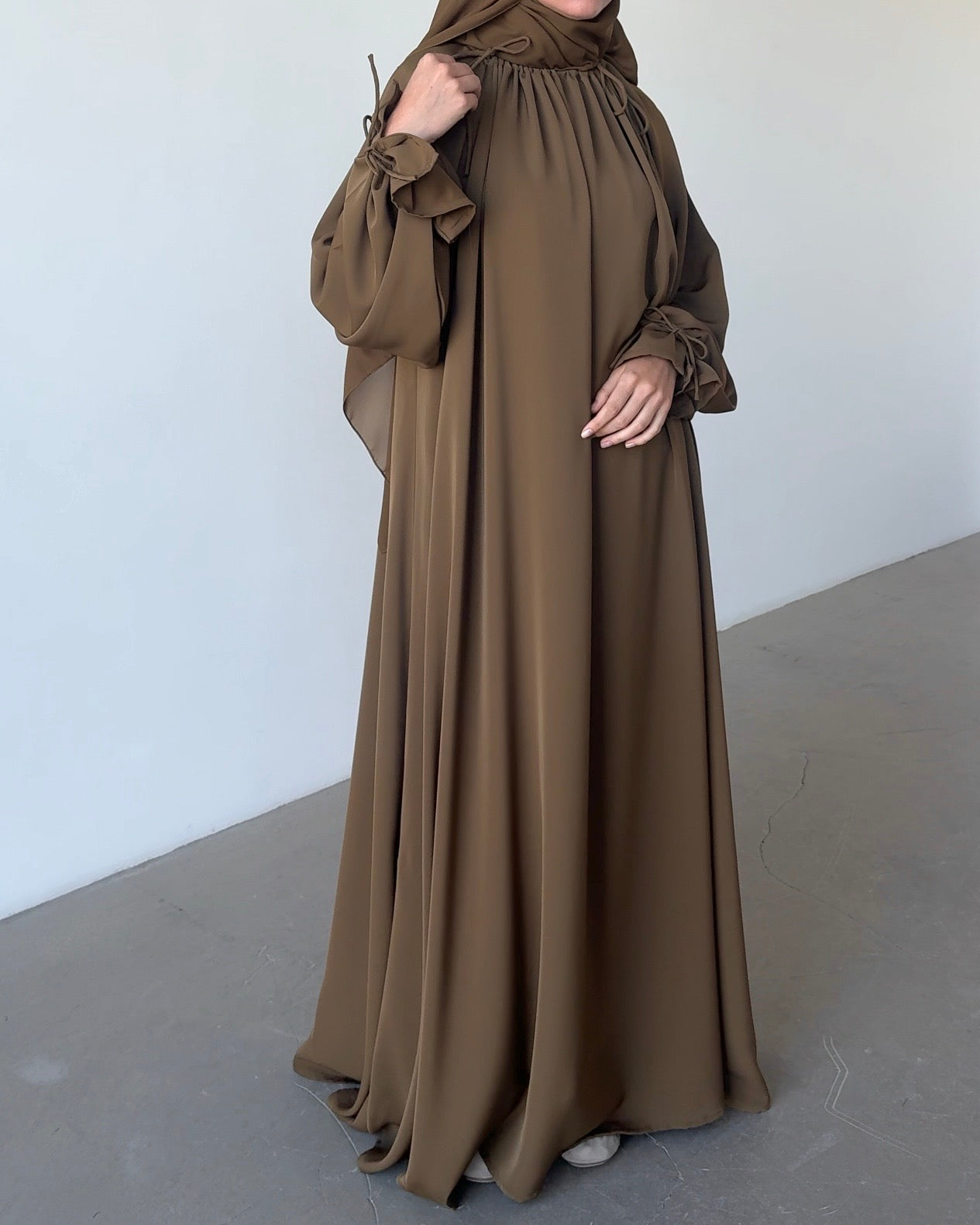 Essential dress olive