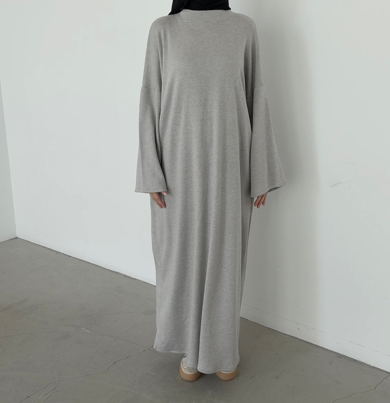 Abaya naveah grey