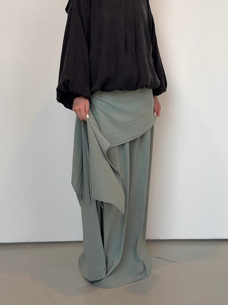 Jupe asymétrique light sage